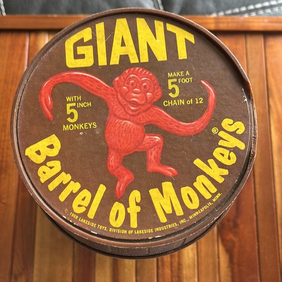 Vintage Giant Barrel of Monkeys. Lakeside Toys 1966 with all monkeys - Picture 2 of 9